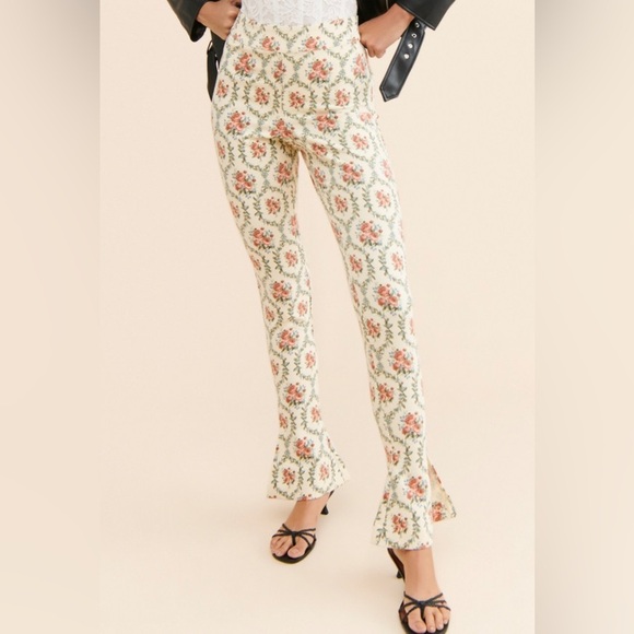 Revolve WEWOREWHAT Fit & Flare Slit Pants XS Victorian Floral Print - Picture 1 of 5